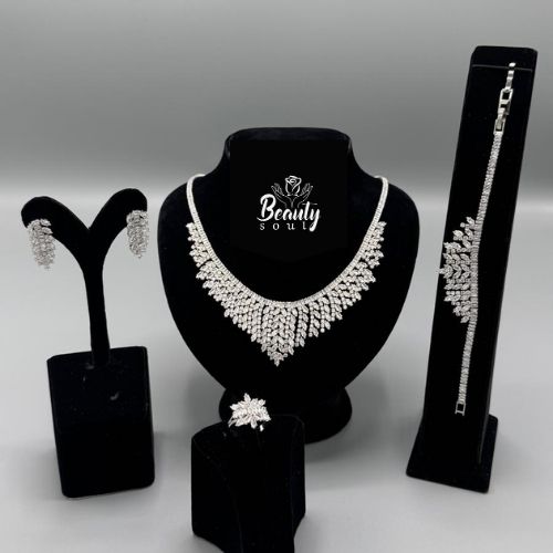 Necklace, earrings, ring, and bracelet set T10816