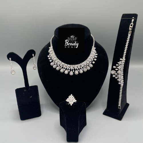 Necklace, earrings, ring and bracelet set T10875