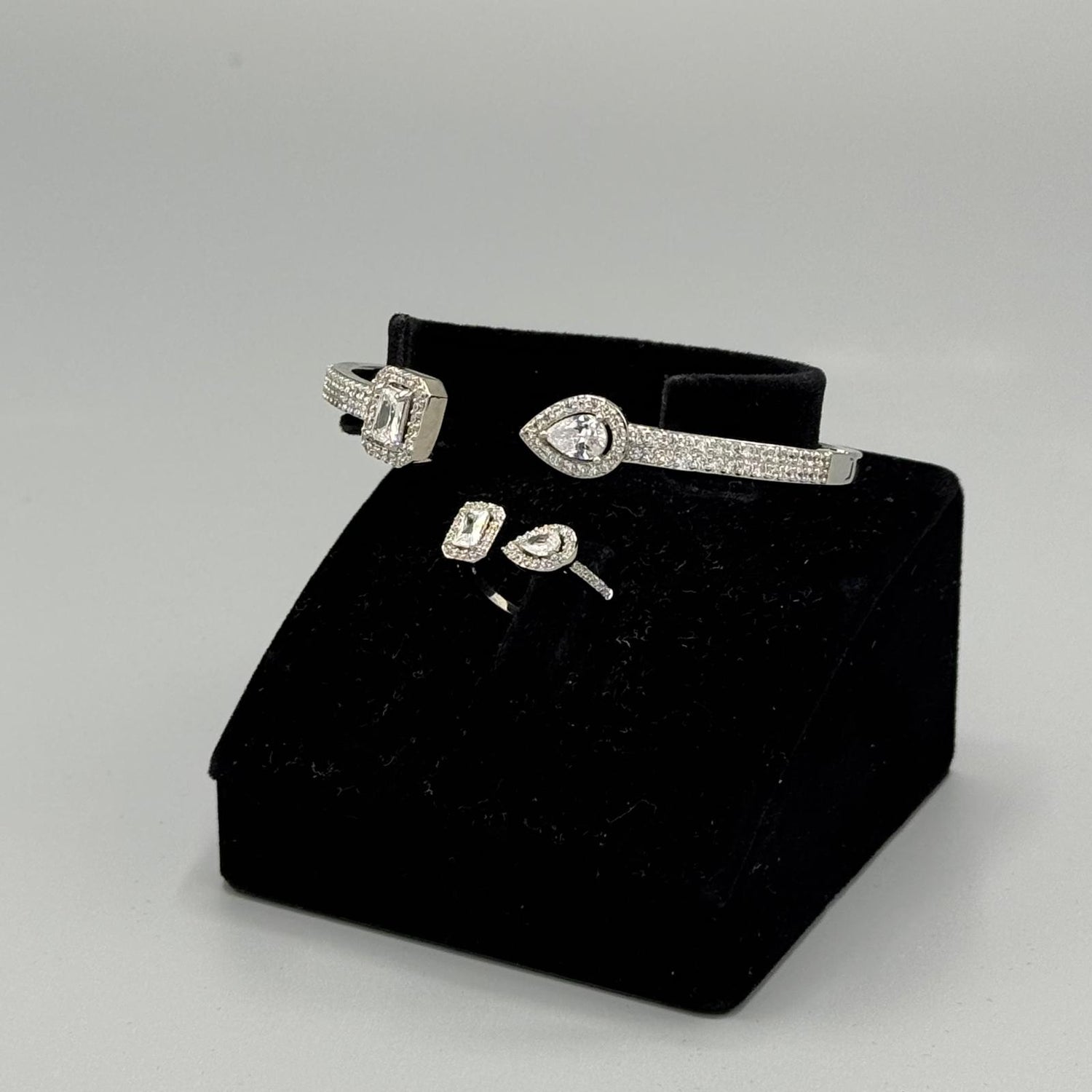 Bracelet with Ring CM-009