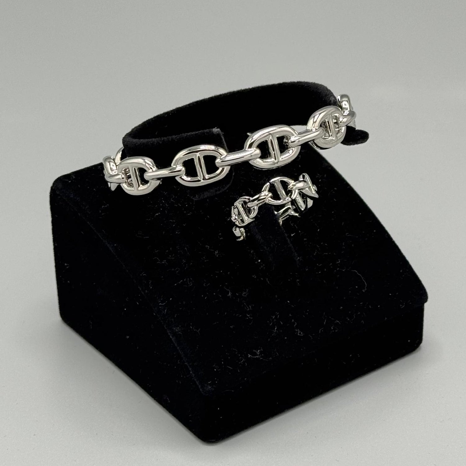 Bracelet with Ring CM-010