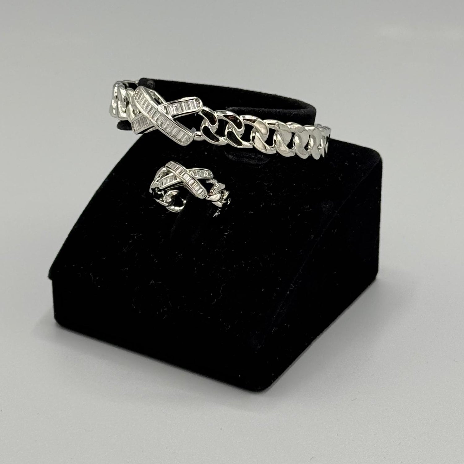 Bracelet with ring CM-019
