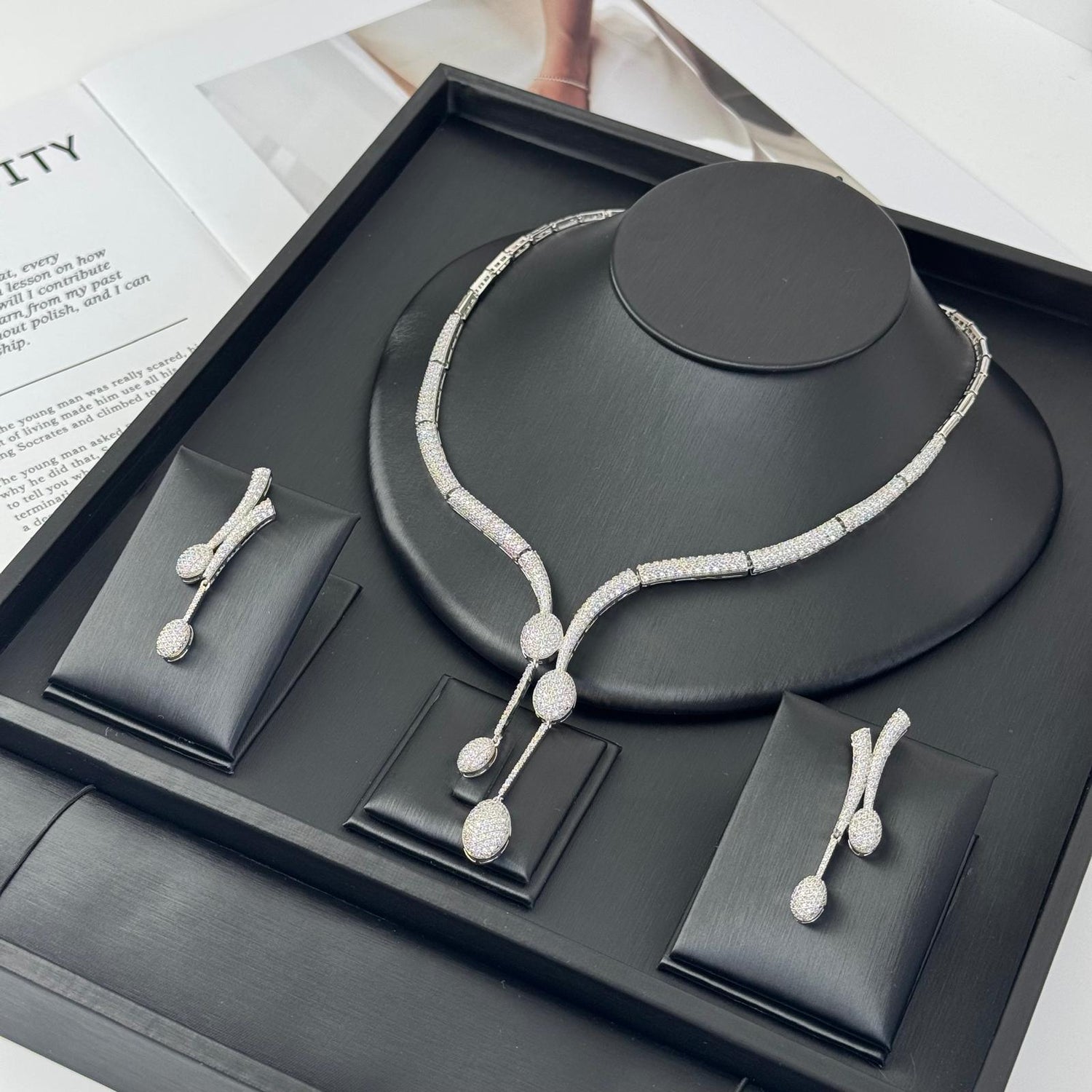 Embellished accessory set