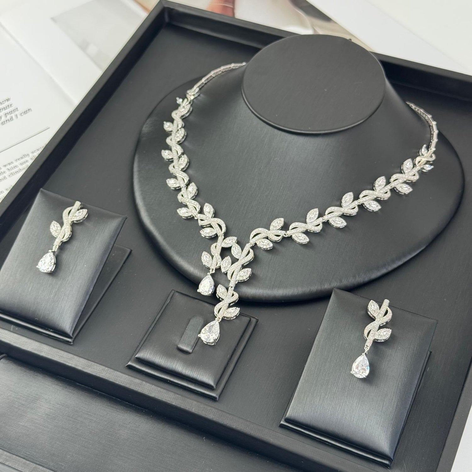 Embellished accessory set