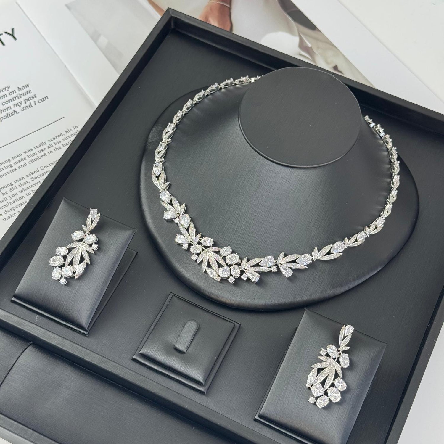 Embellished accessory set
