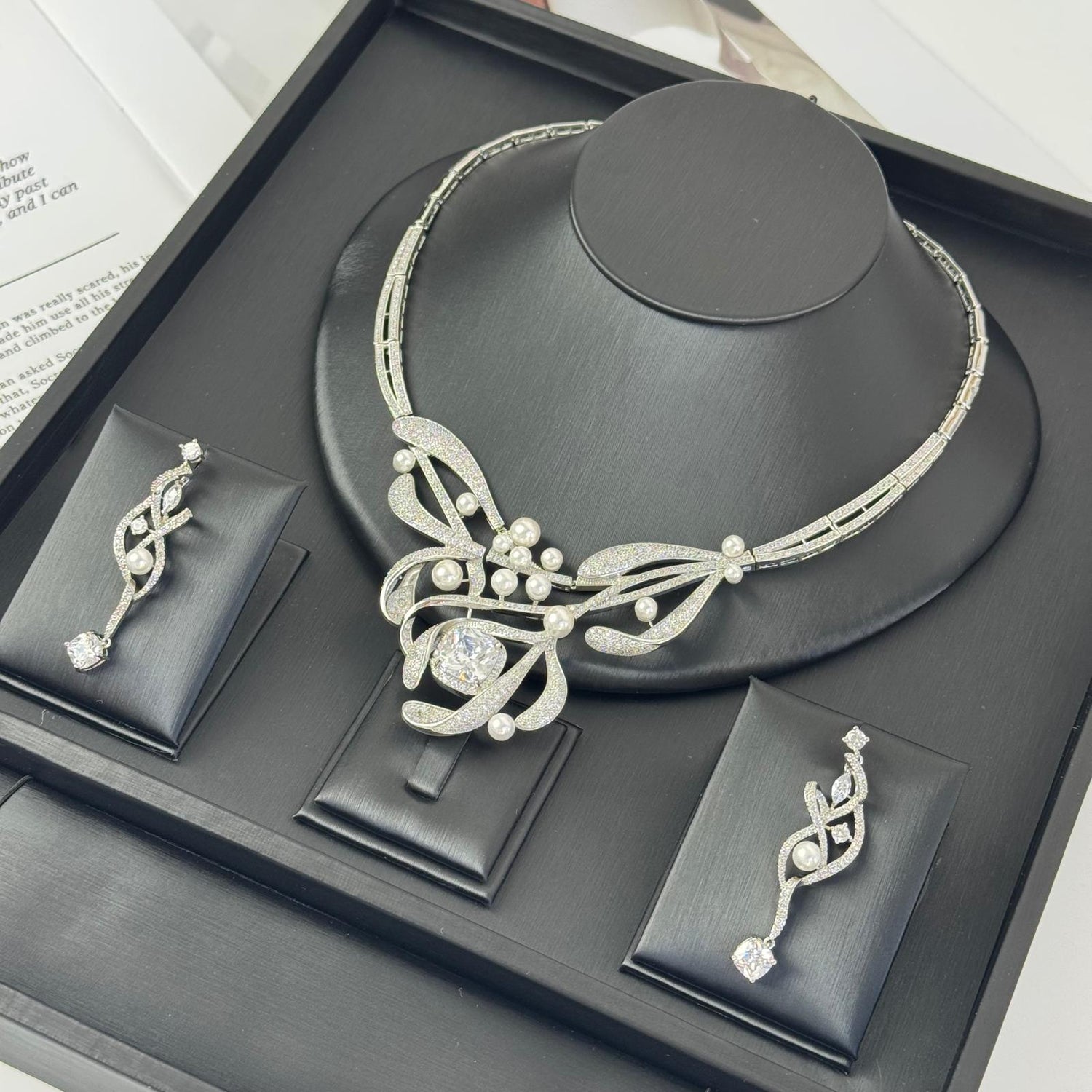 Embellished accessory set
