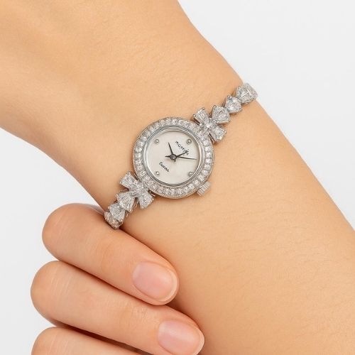 MERIOTS - Women's Luxury Watch - Round Design and Zircon Leaf Bracelet