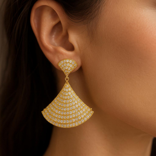 Luxurious fan-shaped earrings fully encrusted with zircon