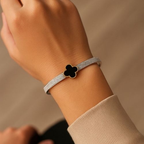 Van Cleef Alhambra Bracelet – Black Onyx Stone