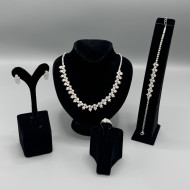   طقم اكسسوار 4 قطع لون فضي 